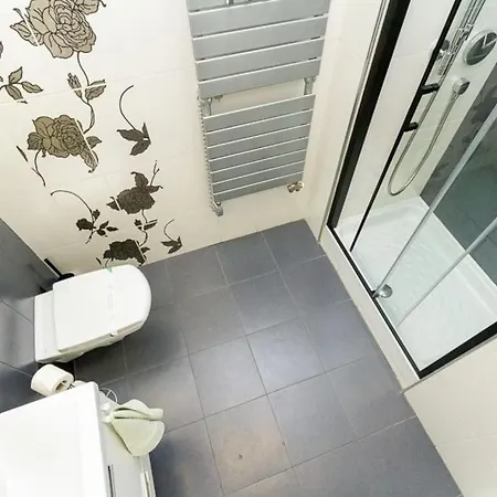 White Pearl Downtown Balcony By Nw Apartamento Budapest